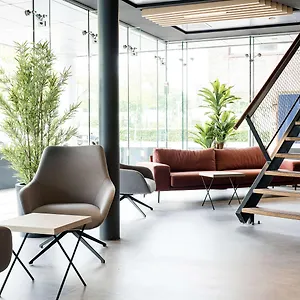 Executive Residency By Western Amsterdam Airport Otel